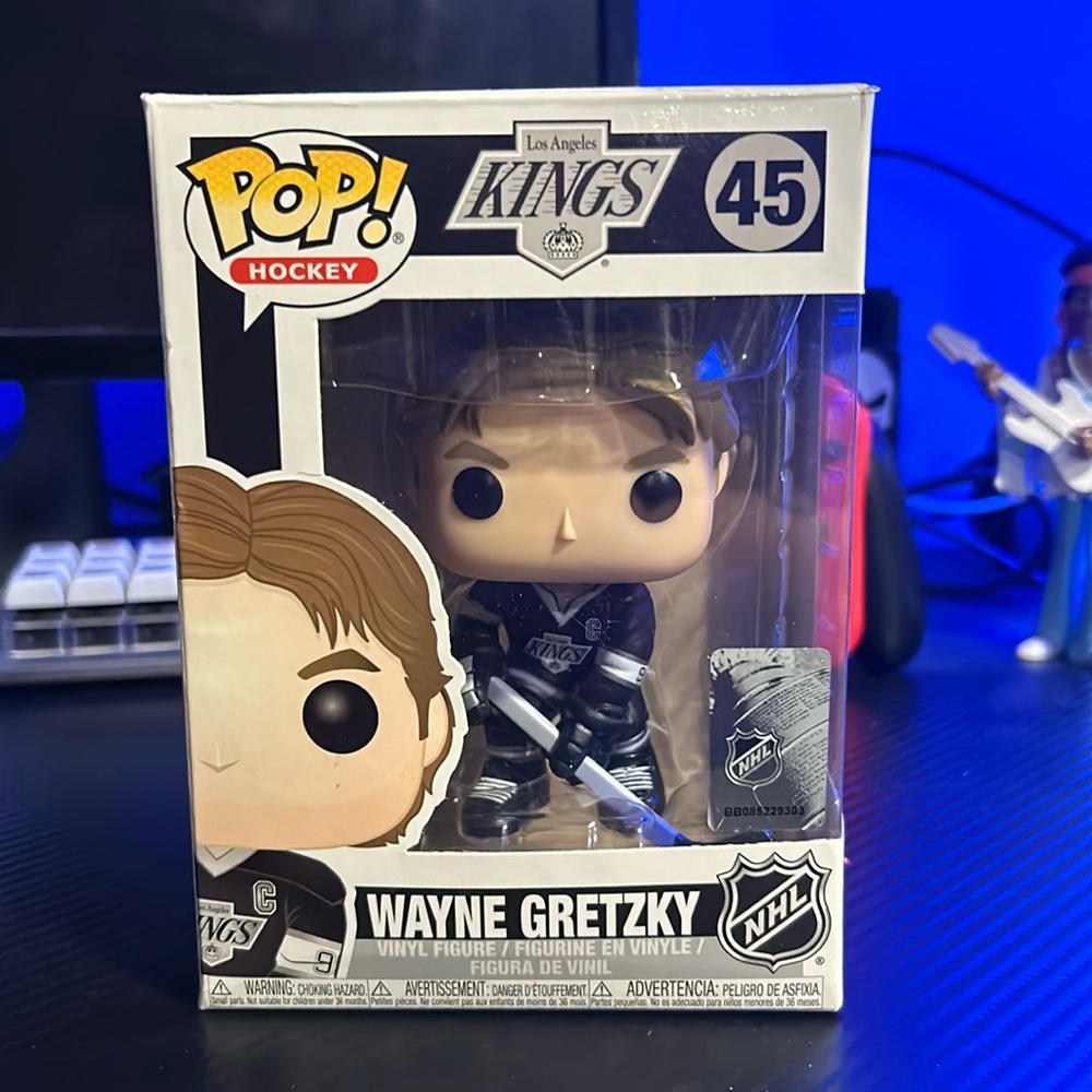 Wayne Gretzky funko pop LA KINGS